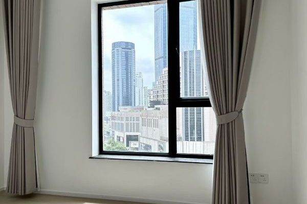 Modern 3brs with floor heating and balcony in Xujiahui