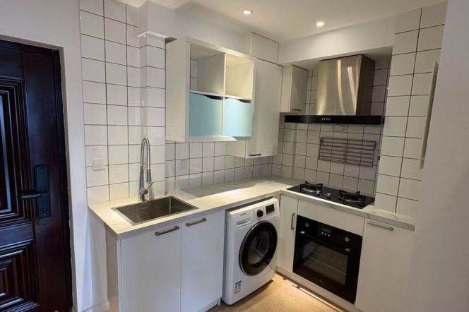 High floor Apt.@ South Shaanxi Rd. Outdoor balcony 