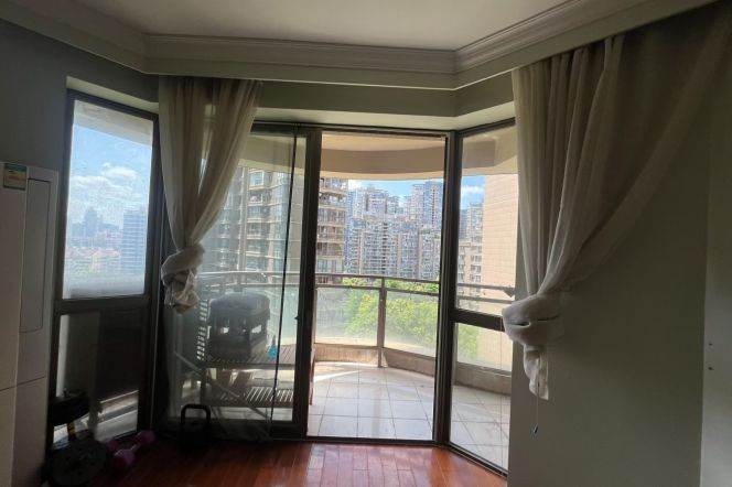 Nice compound 2Brs/2Lrs/1Bt apt nr Wuning rd,M13/14