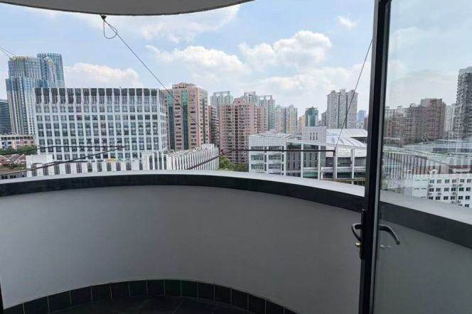 High floor Apt.@ South Shaanxi Rd. Outdoor balcony 