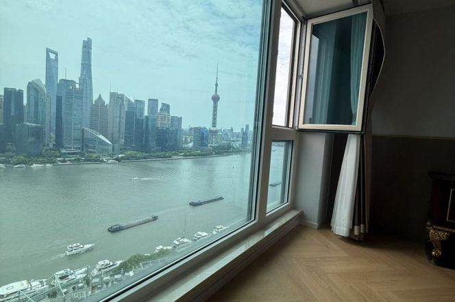 Modern 4brs with floor heating and river view beside Huang pu river 