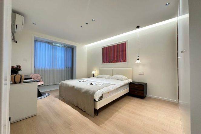 2br, Both rooms r big & almost same size, Big windows, Green view, 10.5K