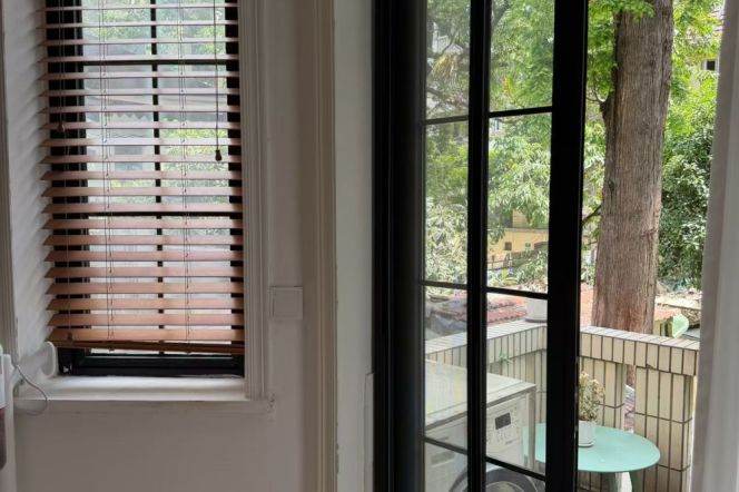 Nice terrace 1Br/1Lr/1Bt apt nr South shanxi rd,M1/10/12/13