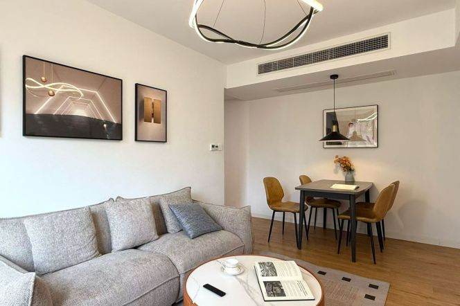 Changshou rd/Modern 2br 2lr/elevator/Nice compound/nice location,@L13/7