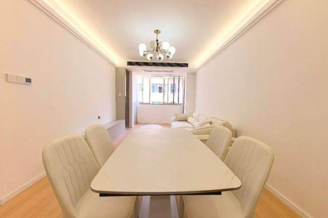 Caoyang rd station one bedroom