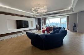 Modern 4brs with floor heating and river view beside Huang pu river 