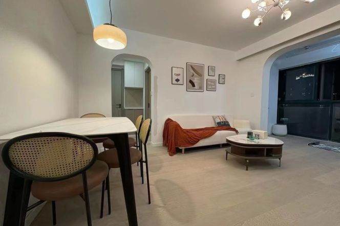 Elevator 2Brs/1Lr/1Bt apt nr Wuning rd,M13/14