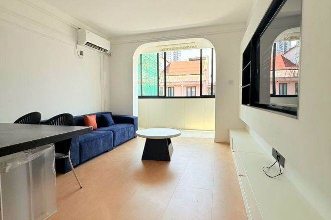 1br,balcony,  modern, subway L4,6Lancun , malls, 7.7k