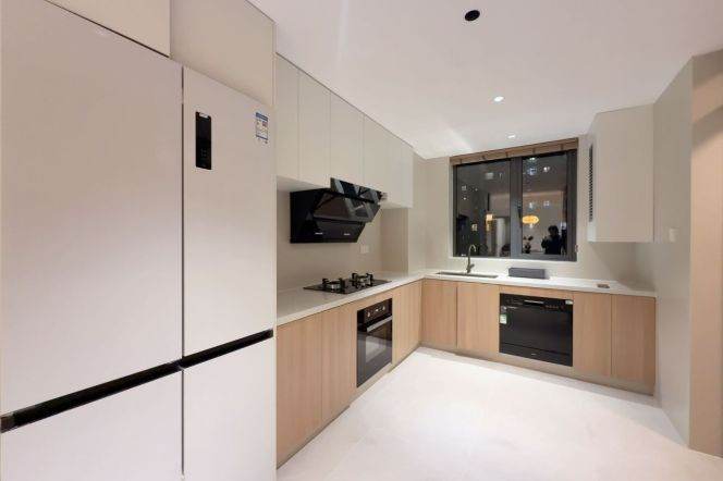 Modern 3brs with floor heating and balcony .Lian yang area