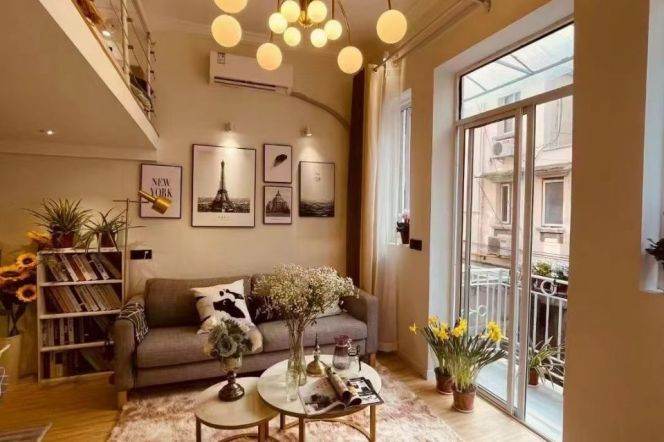 High ceiling 1Br/1Lr/1Bt apt nr South shanxi rd,M1/10/12/13