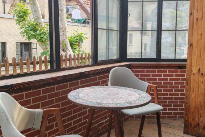 Cozy South Facing 1BR near Changshu rd line 1/7