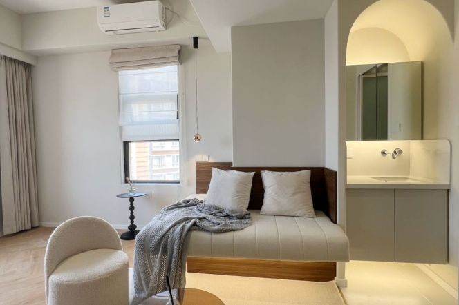 Short Term nice modern sunny cozy 1 br 7K M2/7/14 Jing'an Temple 