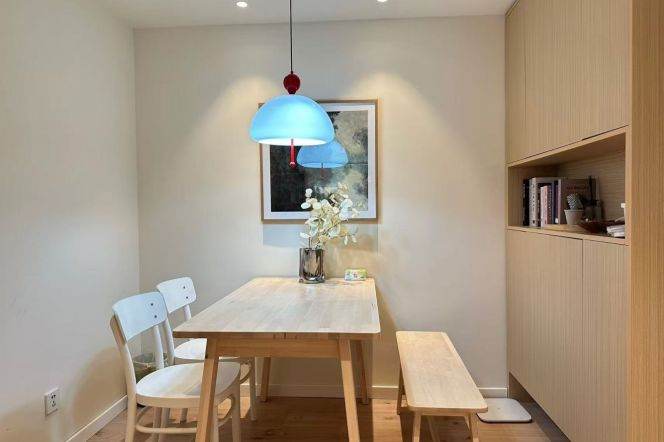 Short term cozy bright nice modern decoration 1 br 8.5K M2/7/14 Jing'an Temple 