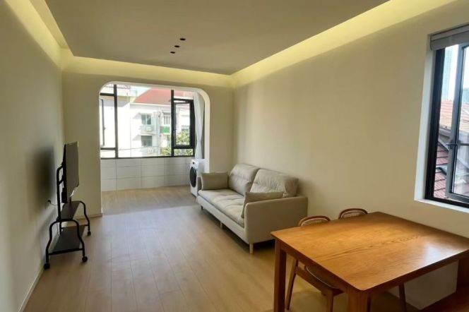 Julu Rd 2br near Jing'an Temple