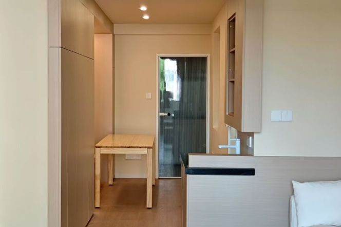 Cozy 1Br w. elevator Furnished @Iapm