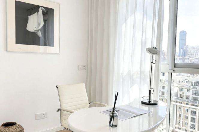 Suzhou River View- Bright- 2+1brs - comfortable living- Jing’an 