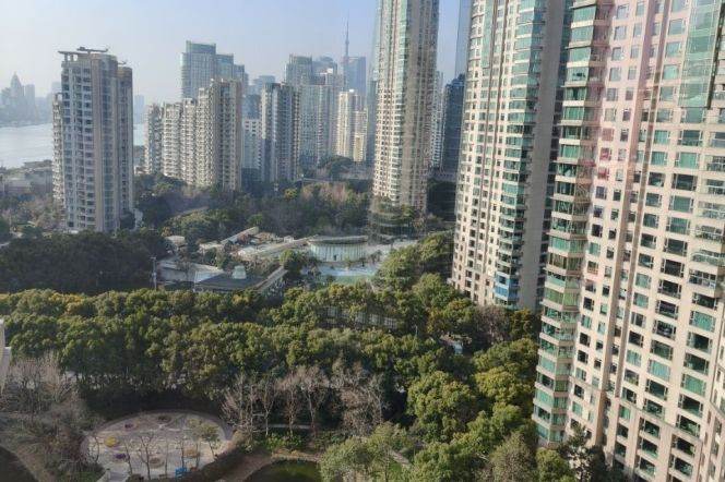 modern big 1 bedroom floor heating modern furniture beside Huang pu river 22K