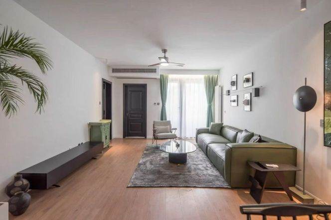 Modern 2brs/116sqm & outside balcony @W Nj Rd & Line 2/12/13