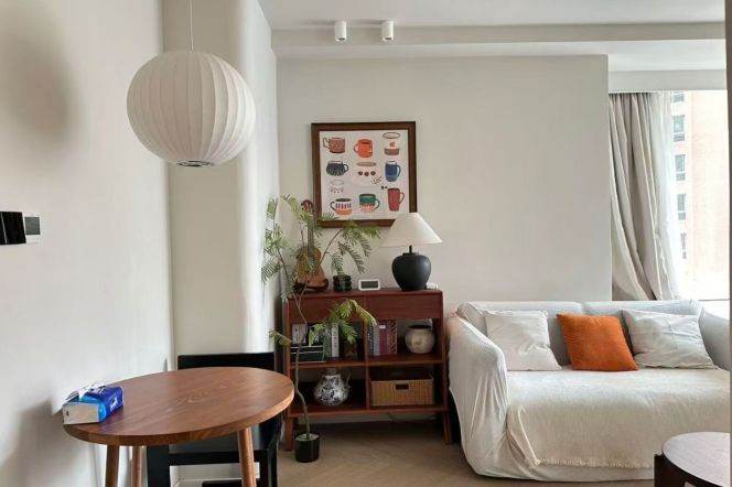 Super nice modern bright cozy 1 br big French Window 9.2K M2/7/14 Jing'an Temple 