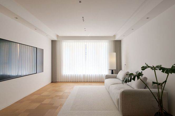 Modern 4brs with floor heating and balcony  belonged to Xintiandi area, 