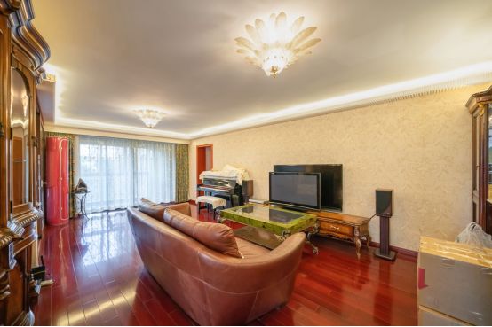 Traditional Stylish 2Brm With Central Ac Near Line 2/11 Jiangsu Rd