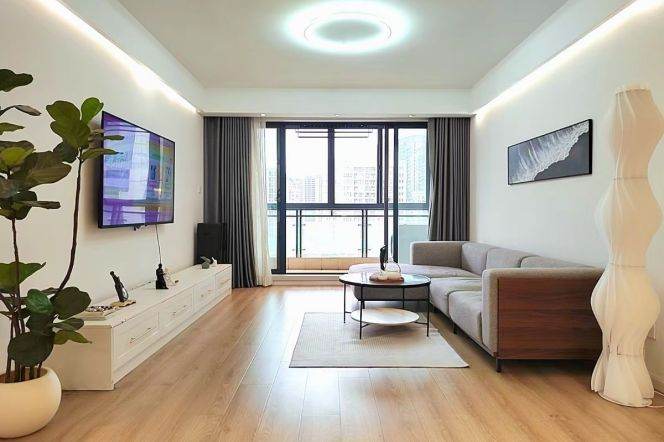 modern 2brs floor heating balcony in Gubei beside big park line 10 only 18.3K