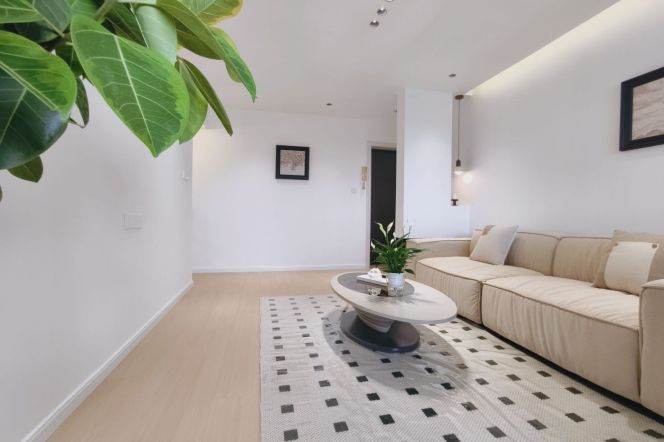 Elevator 2Br/2Lr/1Br Close to L2/3/4 Zhongshan Park Station 