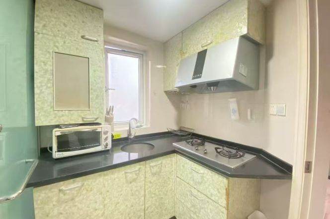 Modern 1br/60sqm & elevator/heating @Jing'An temple & Line 2/7