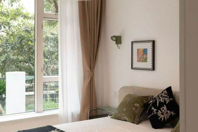 Cozy 2Br +Garden @ L1/9/11 Xujiahui 