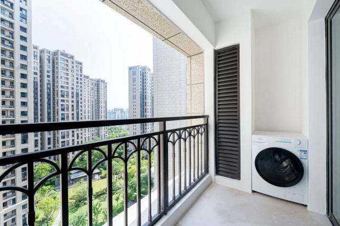 modern 3brs floor heating open balcony nice view in Gubei only 20.5K
