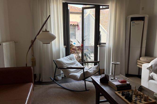 modern big  1 bedroom open balcony wall heating near IAPM line 1,10,12 only 15.5K