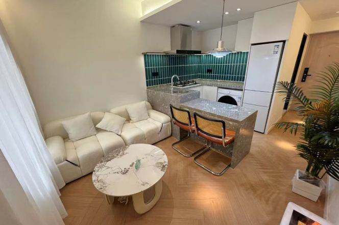 Cozy 1Br w. Wall heating/Central AC Jiangsu Rd Station