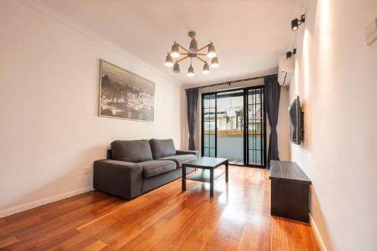 Decent 2br/2bt Apt in Yongkang Road