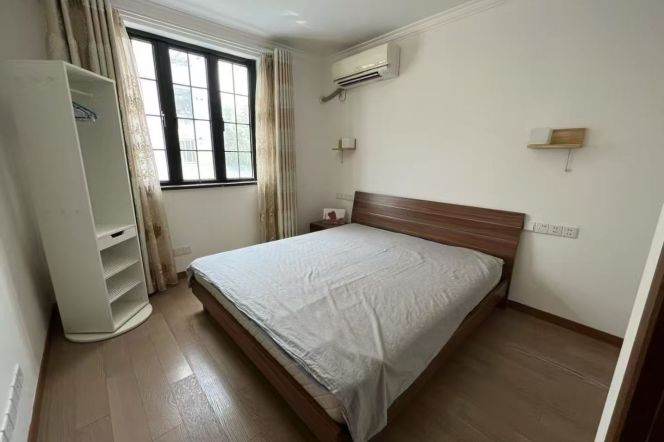 Modern 1br/2living & facing south @Jiaotong Univer & Line 10/11