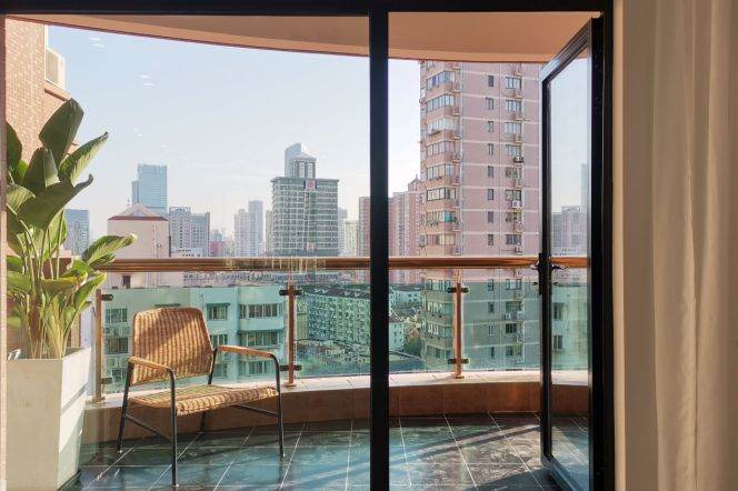 Cozy 3-Bedroom Apartment Jing'an near  Metro line 7 