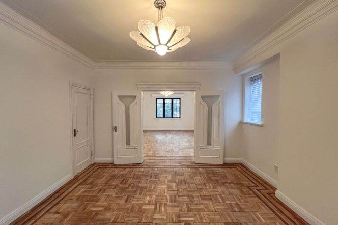 jiaotong university station two bedrooms