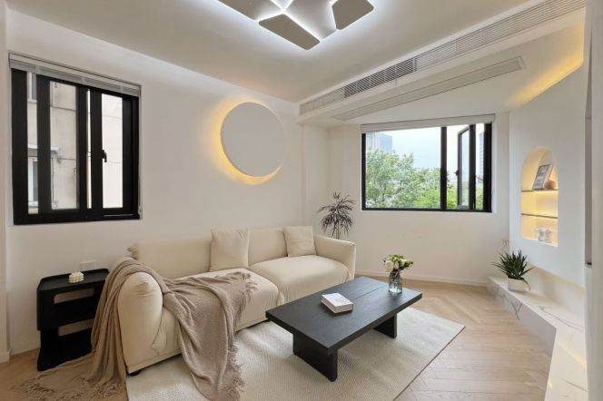 Bright 1br Nr west nanjing Rd M2/12/13