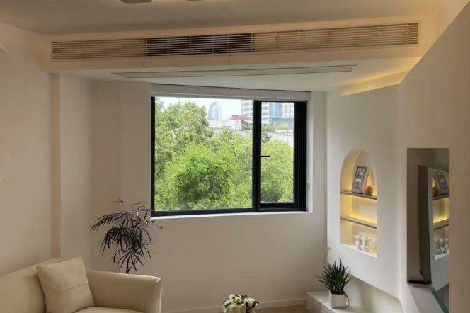 Nice View+Modern&Spacious&Really Bright 1Bdr 1Bath Apt/Elevator/West Nanjing Rd Metro