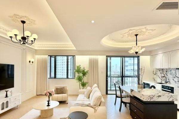 Cozy 4Br+Balcony @ L2/11 Jiangsu rd station