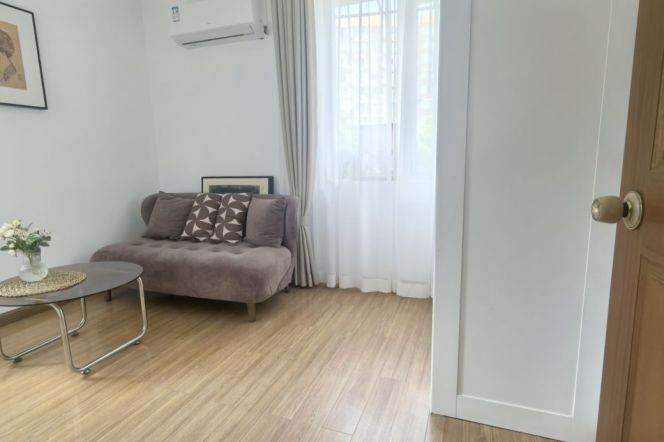 Elegant and Cozy 2br for rent at good price,Weining Line 2