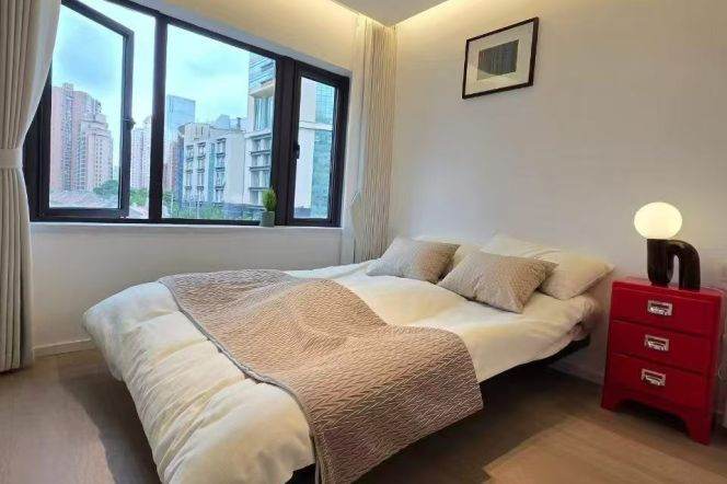 Old Jing'an 1BR/Elevator, Central AC+Floor Heating
