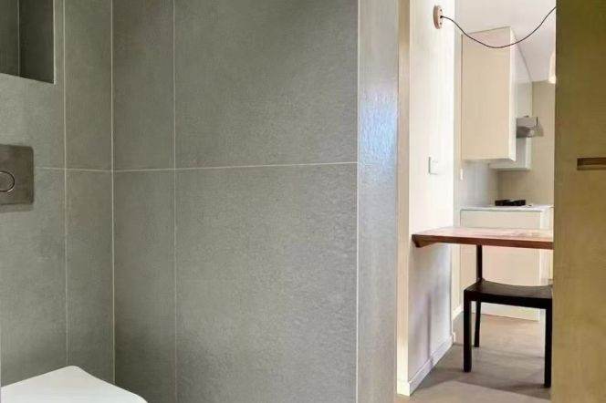 Jiaotong University 1BR apartment