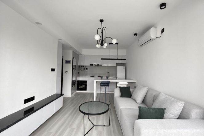 Longde Rd Station 1Br Line11/13