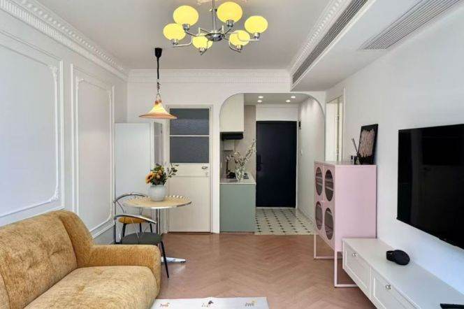 Renovated 1br with elevator near Zhenping Rd 