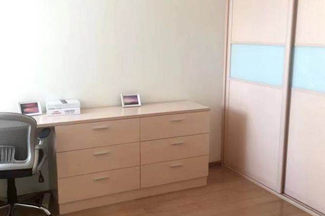 Suzhou river elevator 2BR apartment