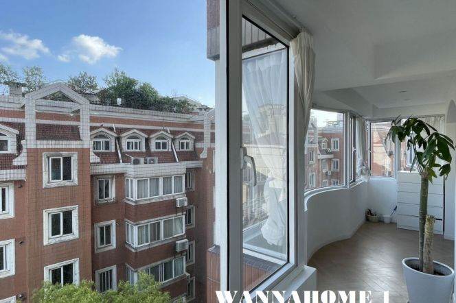 Spacious&Bright 3Bdrs 2Baths Apt+Green Compound+L2/11 Jiang Su Rd/Large Balconies
