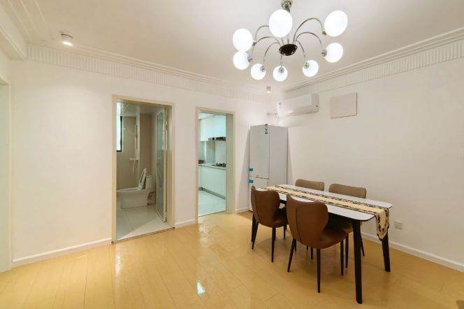 Nice 2br for rent at good price,close to Line 2