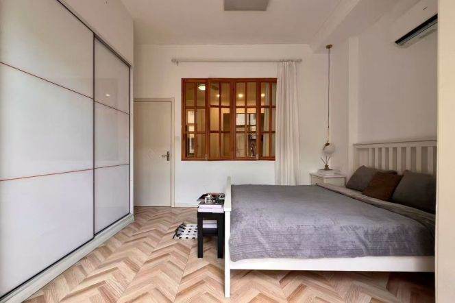 Jiangsu rd 1BR apartment with terrace