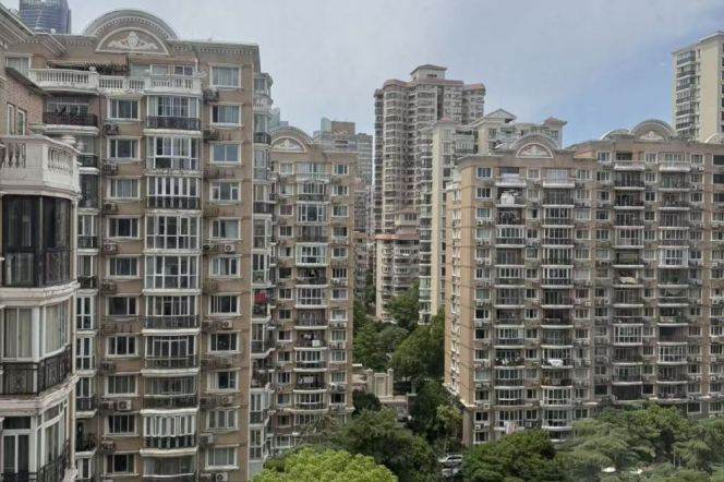 Shanghai indoor stadium 3BR 2BATH with balcony