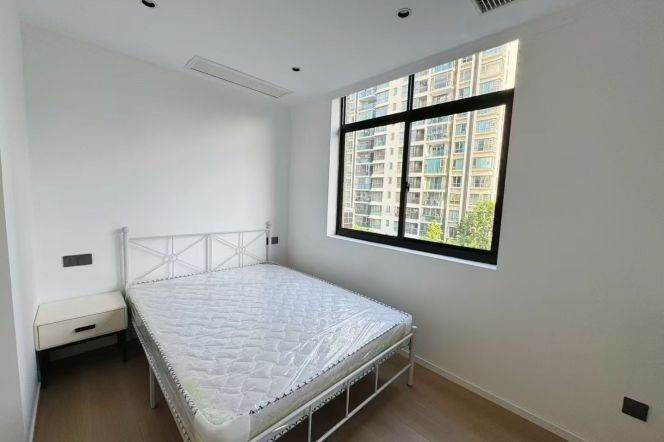 Cozy 1Br @ L9/12 Jiashan rd station
